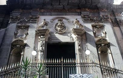 Napoli, Chiesa di Santa Maria delle Anime del Purgatorio ad Arco