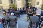 Persone con disabilità presenti al presidio di protesta di Firenze del 20 marzo scorso