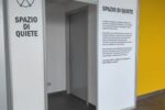 Uno degli "spazi di quiete" allestiti al Salone del Libro di Torino (immagine tratta dal portale "SuperAbile-INAIL")