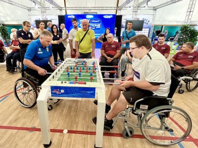 Calcio balilla paralimpico