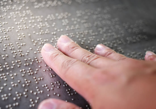 Consigli pratici per essere più veloci e fluidi con il Braille