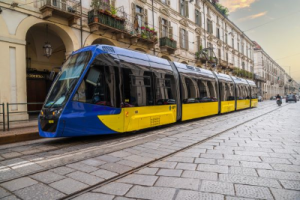 Nuovo tram Hitachi della città di Torino