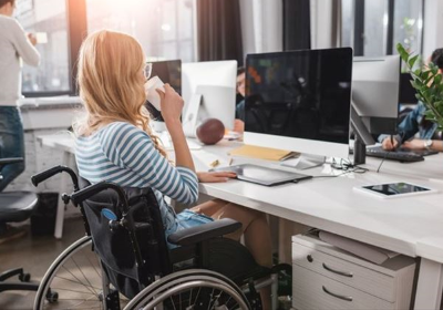 Lavoratrice con disabilità