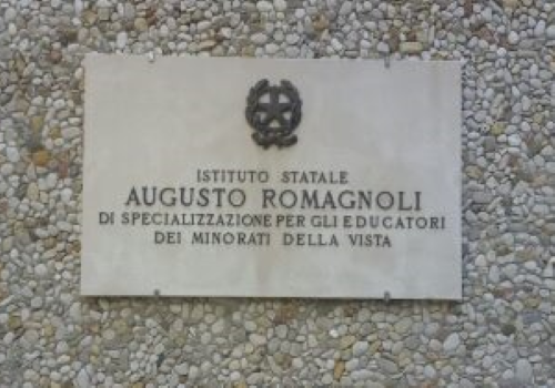 Targa dell'Istituto Statale Augusto Romagnoli di Roma