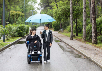 Una piattaforma per fare incontrare persone con disabilità e assistenti personali