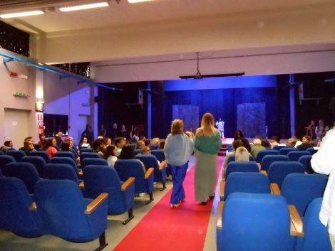 Sfilata di moda nel teatro della casa circondariale Lorusso e Cutugno di Torino