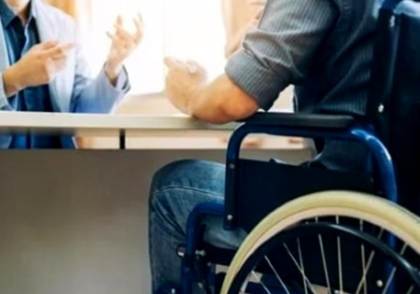 Persona con disabilità al lavoro