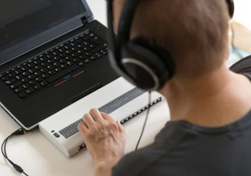 I corsi gratuiti di informatica di Orbolandia rivolti a persone cieche e sordocieche