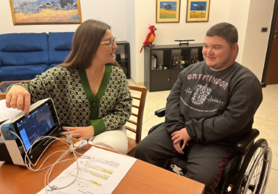 Uno dei giovani con distrofia muscolare coinvolti nel progetto "Parent Project on the Road"
