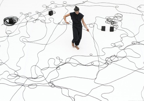 Performance di Agnese Banti "Speaking Cables" (©Monia-Pavoni)