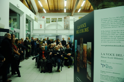 Milano, 7 novembre 2025, inaugurazione della mostra "La voce del colore"