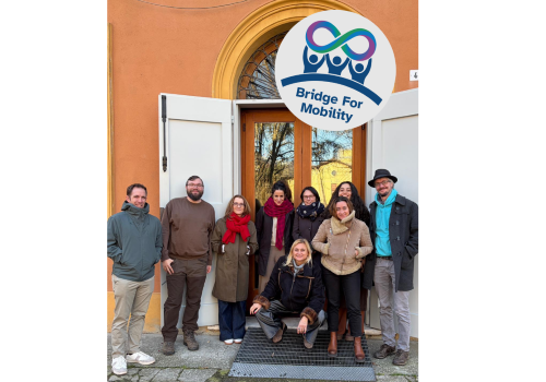 I partecipanti alla due giorni di avvio a Bologna del progetto europeo "Bridge for Mobility"