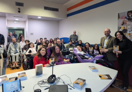 Un'immagine della presentazione di "Famiglie SMA in cerca di EMOZIONI", presso il Centro NeMo di Milano