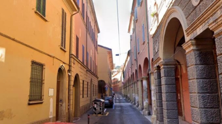 Via Nosadella a Bologna