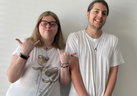Cecilia e Cristiano, protagonisti del podcast "4 chiacchiere con 2 autistici"
