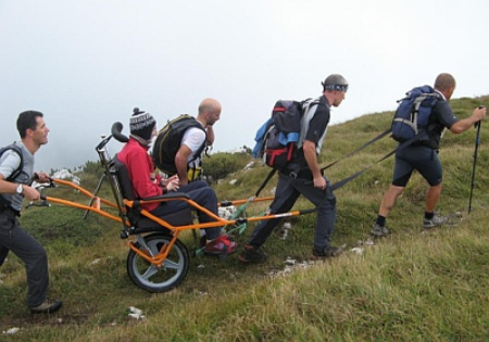 In montagna con la joëlette, ovvero "L'avventura della lentezza"