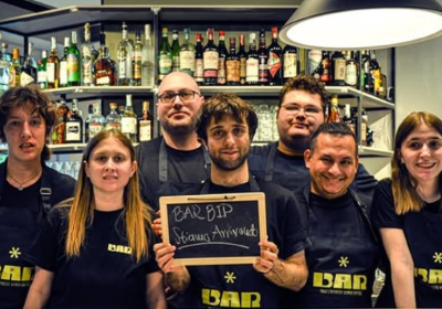 Lo staff del "BarBip" di Milano