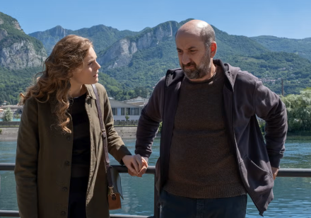 Liliana Bottone e Antonio Albanese nel film "Cento domeniche" (©Claudio Iannone)