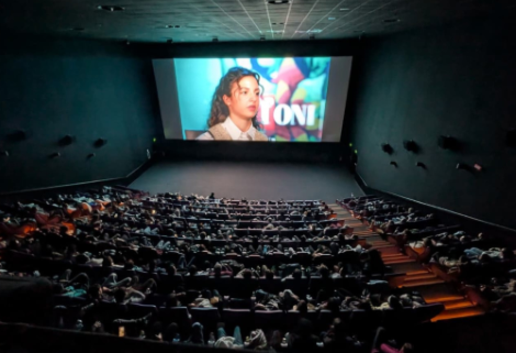 Una delle tante sale cinematografiche italiane in cui studenti e studentesse hanno potuto assistere alla proiezione di "Ambra: a un metro dal traguardo", in occasione della Giornata Internazionale delle Persone con Disabilità del dicembre scorso