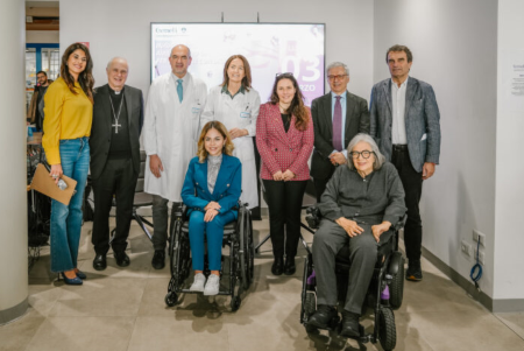 I partecipanti all'incontro inaugurale dell'ambulatorio ginecologico