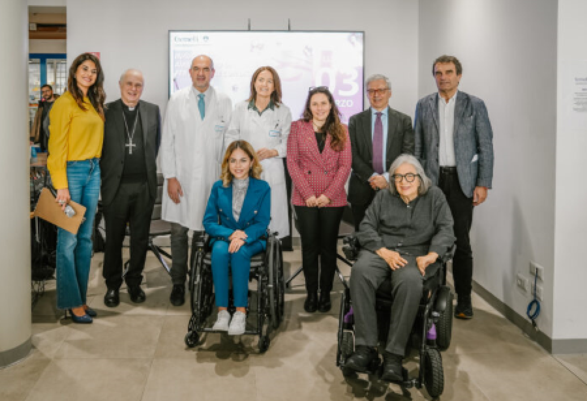 I partecipanti all'incontro inaugurale dell'ambulatorio ginecologico