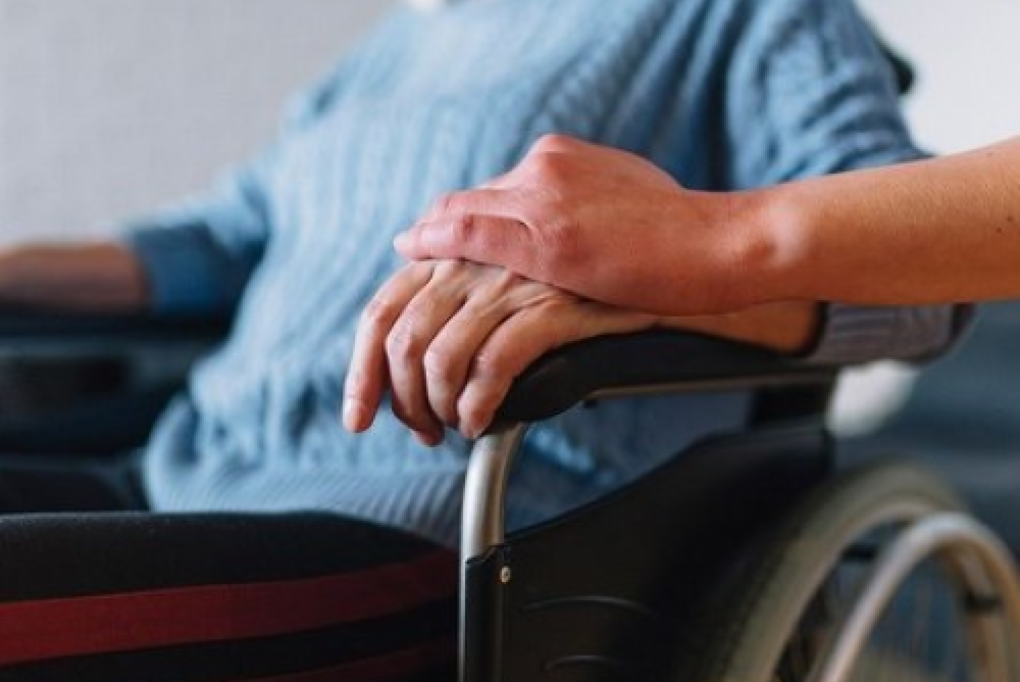 Risposte concrete per le persone con disabilità anziane non autosufficienti