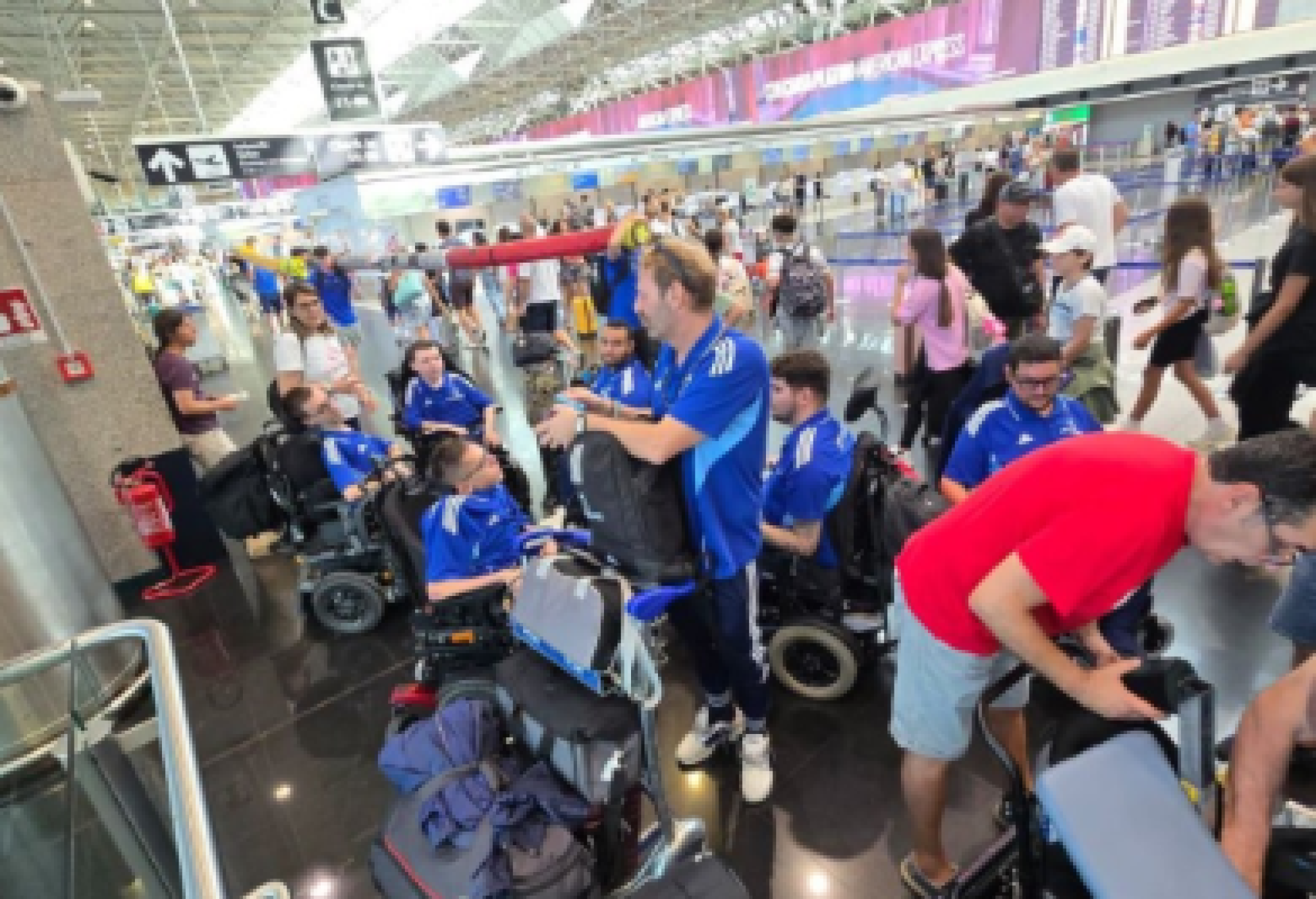 Gli atleti con disabilità bloccati all'Aeroporto di Roma Fiumicino nel luglio scorso