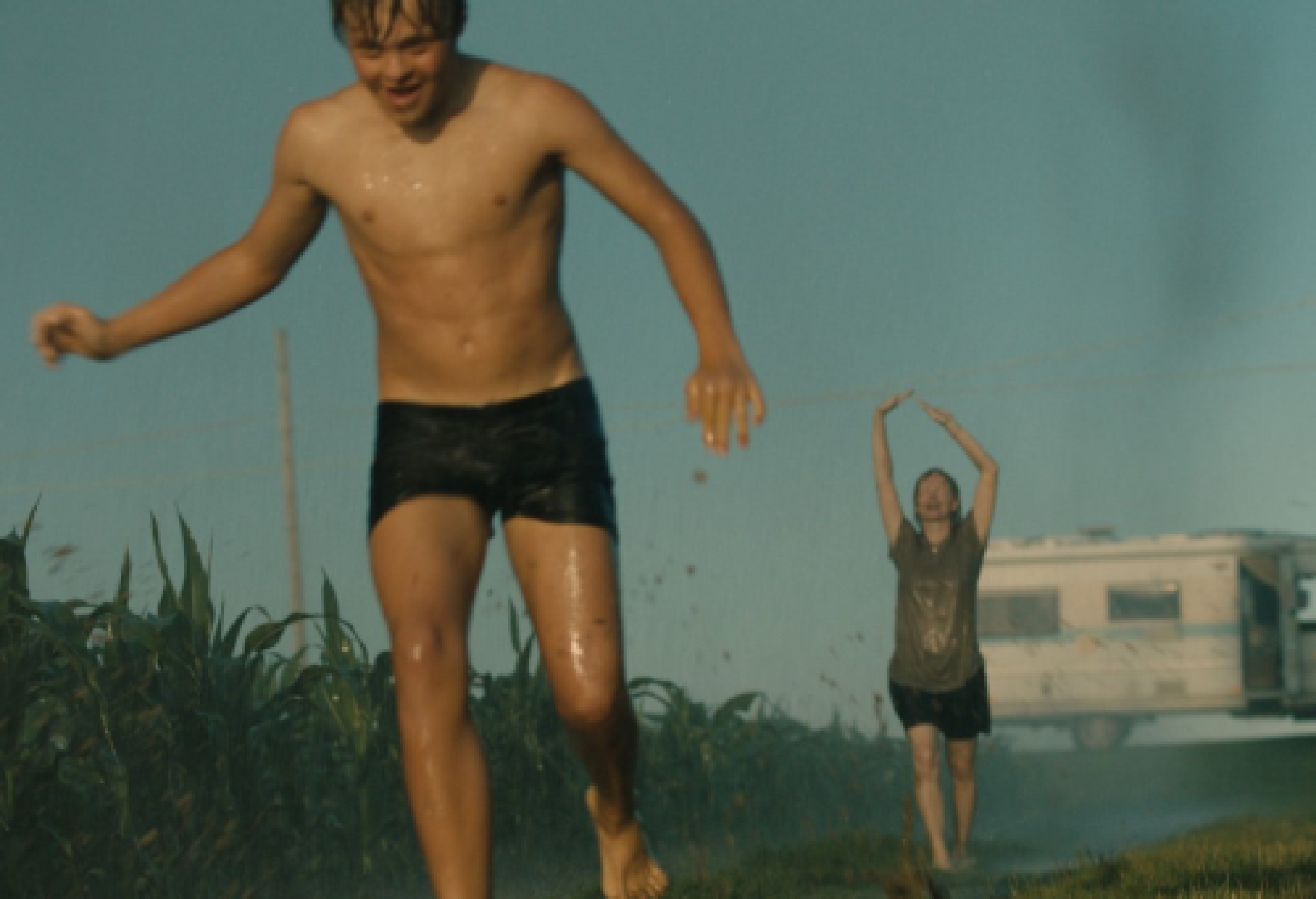 Una scena del film "Caravan", che verrà propiettato in forma accessibile il 20 gennaio a Trieste, nell'àmbito di "INCinema"