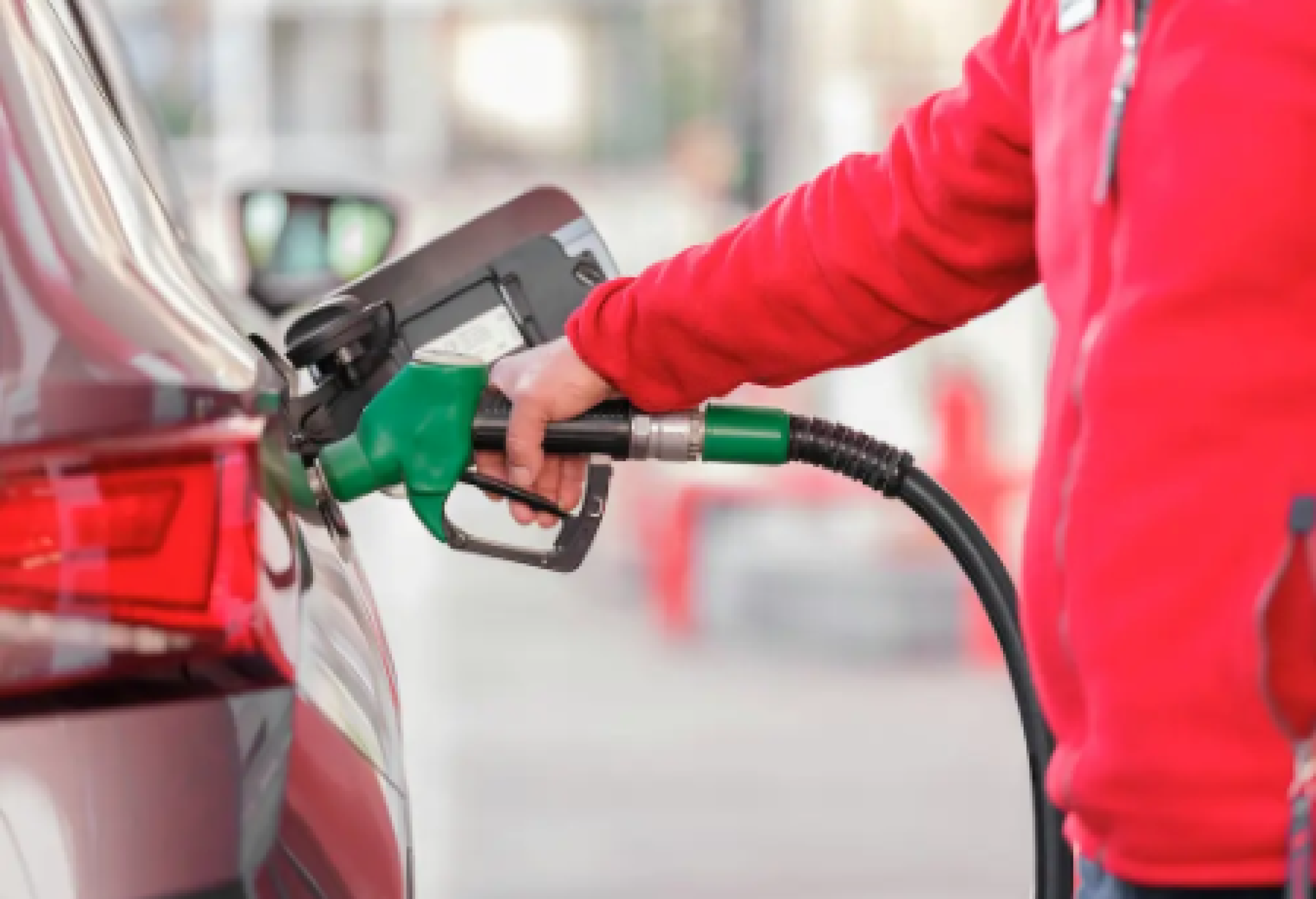 Bene snellire la burocrazia, ma bisogna affrontare anche il costo dei carburanti