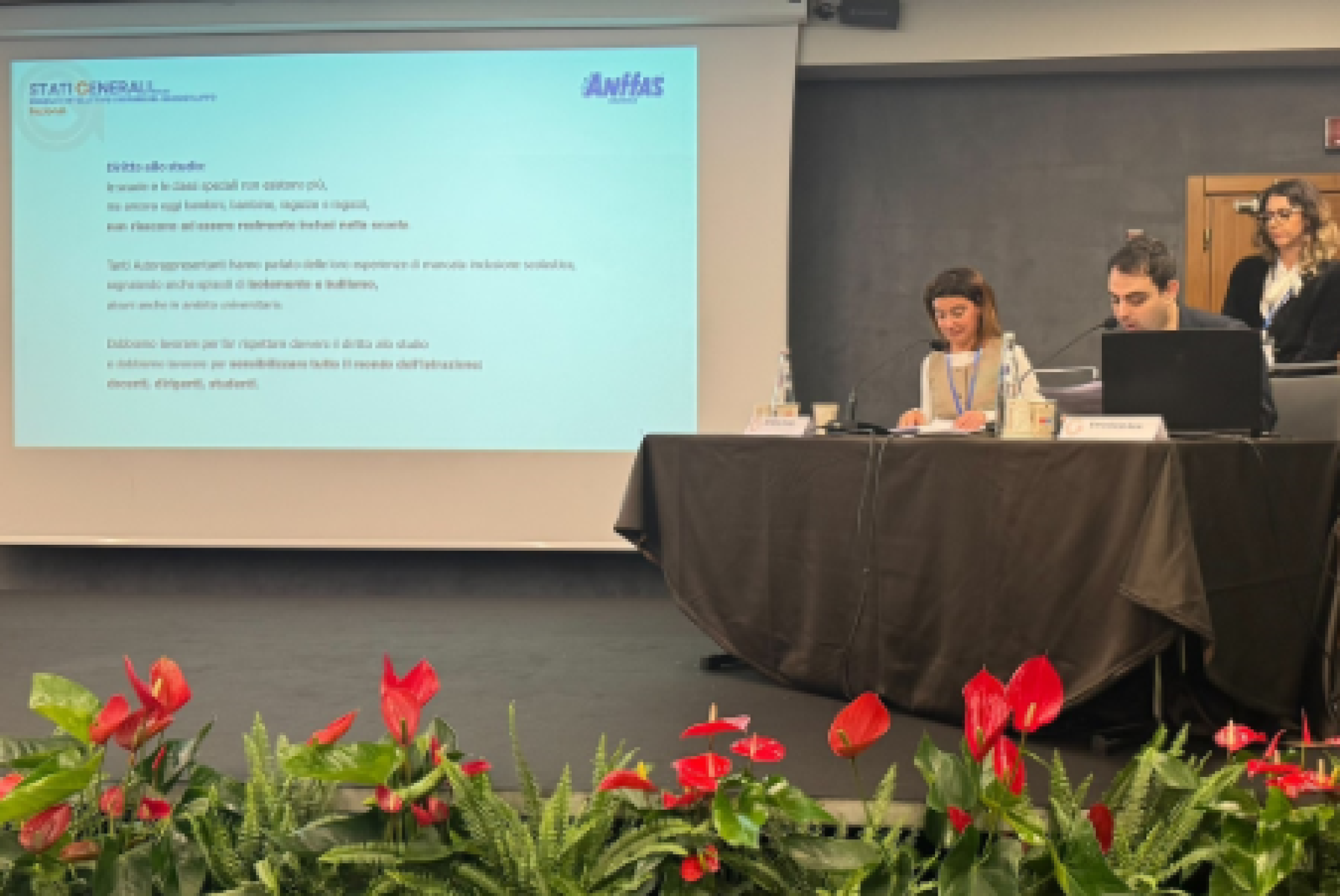 L'intervento di Serena Amato ed Enrico Delle Serre, i portavoce della PIAM (Piattaforma Italiana Autorappresentanti in Movimento), agli "Stati Generali Nazionali ANFFAS" di Milano
