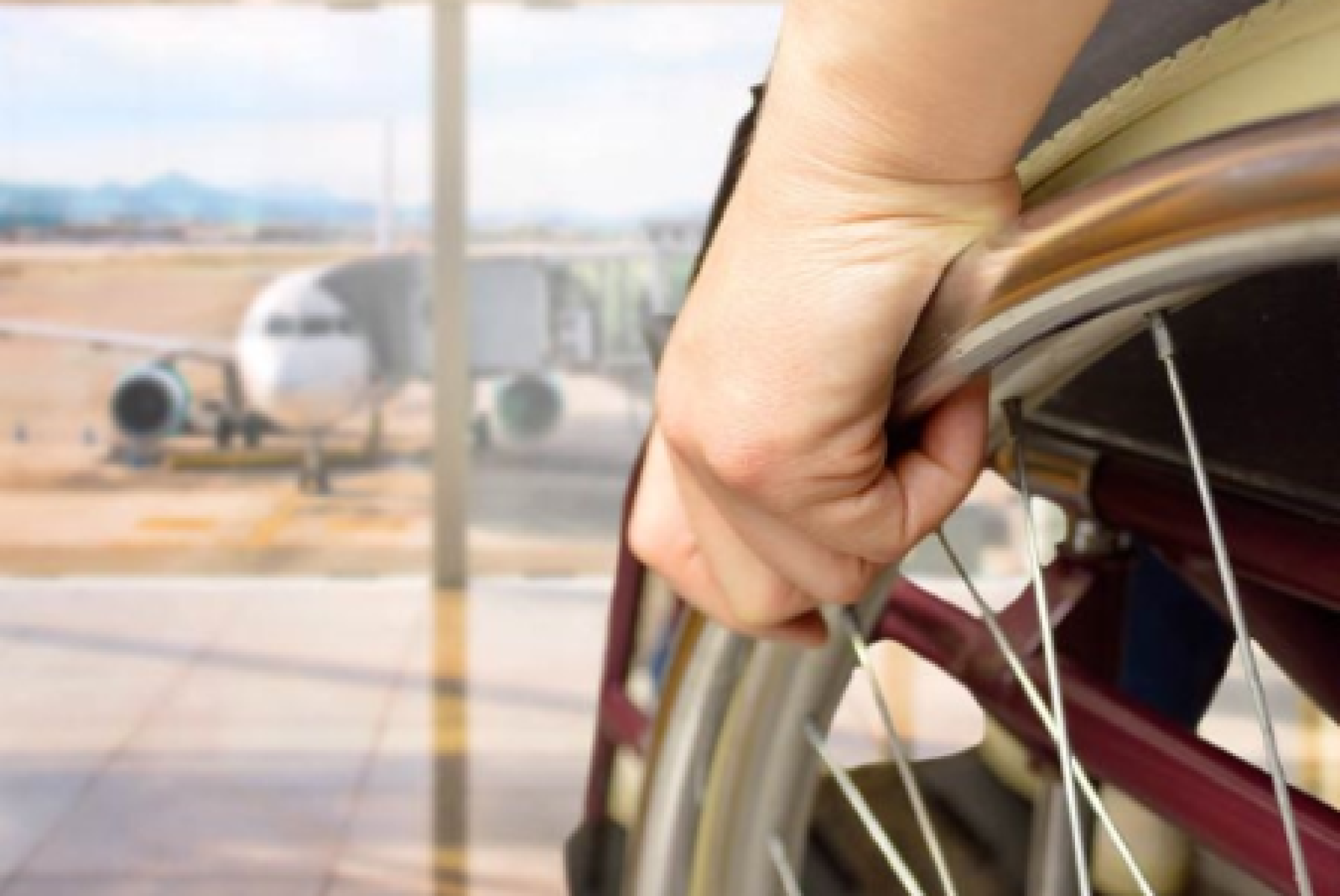 Unione Europea: positivo passaggio per i diritti delle persone con disabilità nei voli aerei