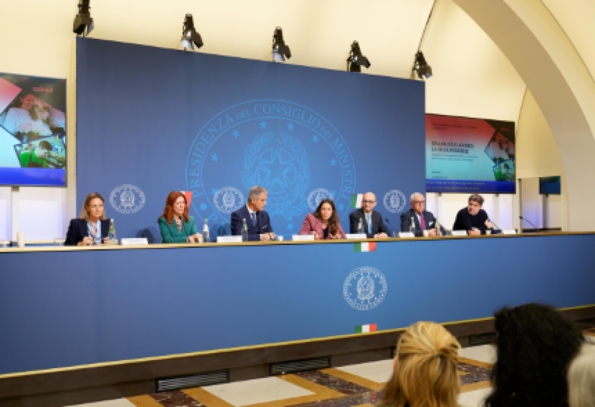 Il palco dei relatori all'incontro dell'11 febbraio a Roma