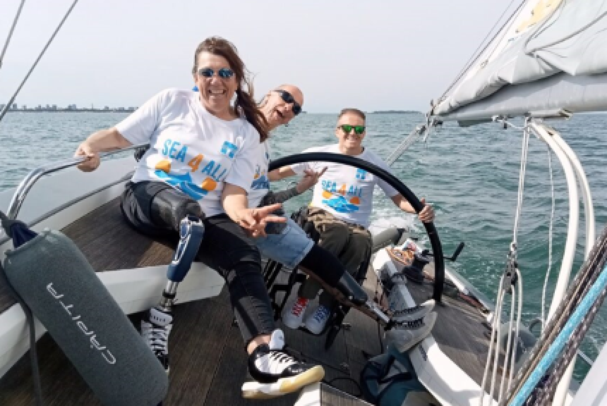 La foto "Sea4All" di Daniele Passoni, che ha vinto il primo premio nell'edizione di quest'anno del concorso promosso dal Forum Europeo sulla Disabilità