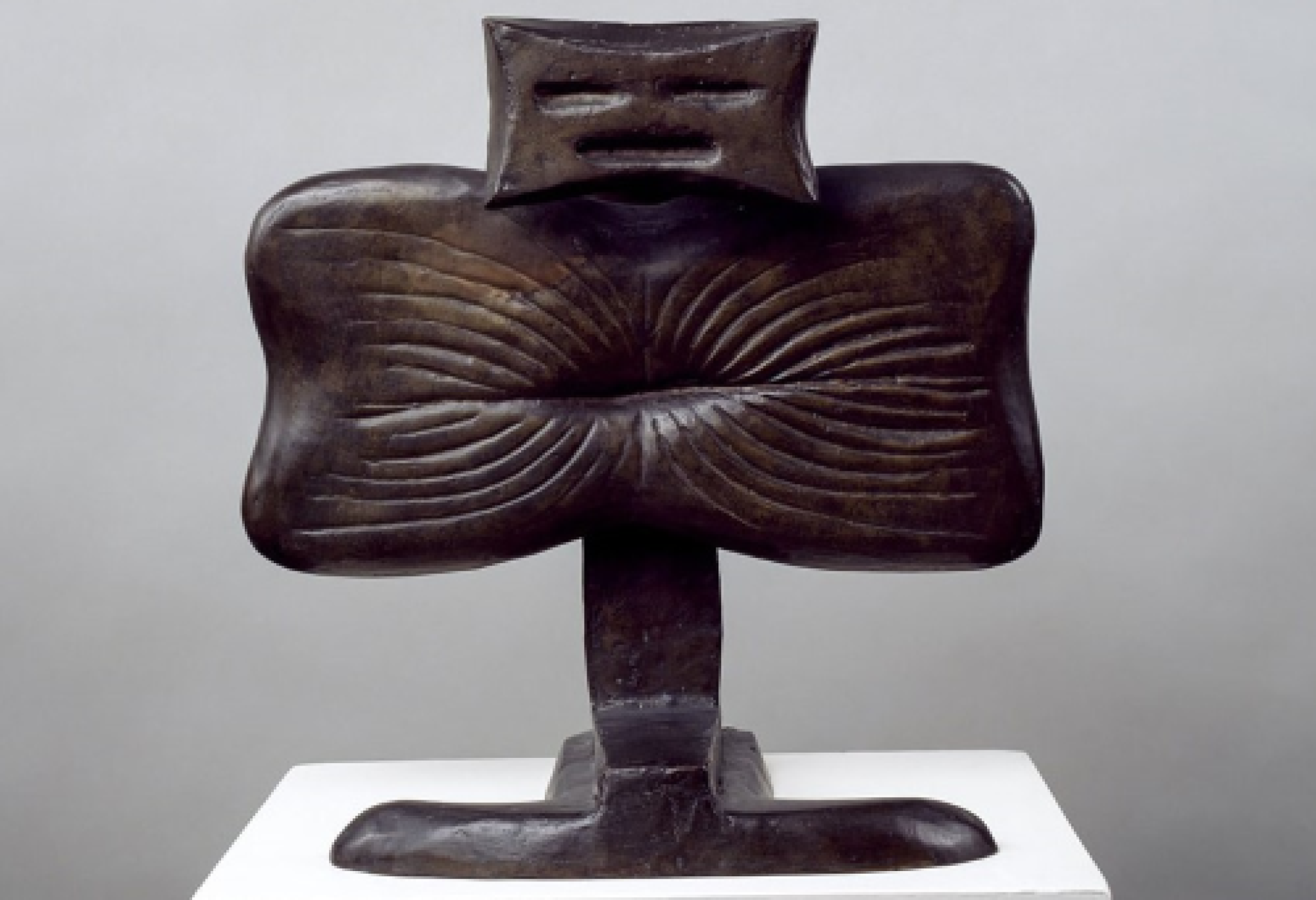 Max Ernst, "Giovane donna a forma di fiore", 1944 (fusione del 1957), Venezia, Collezione Peggy Guggenheim