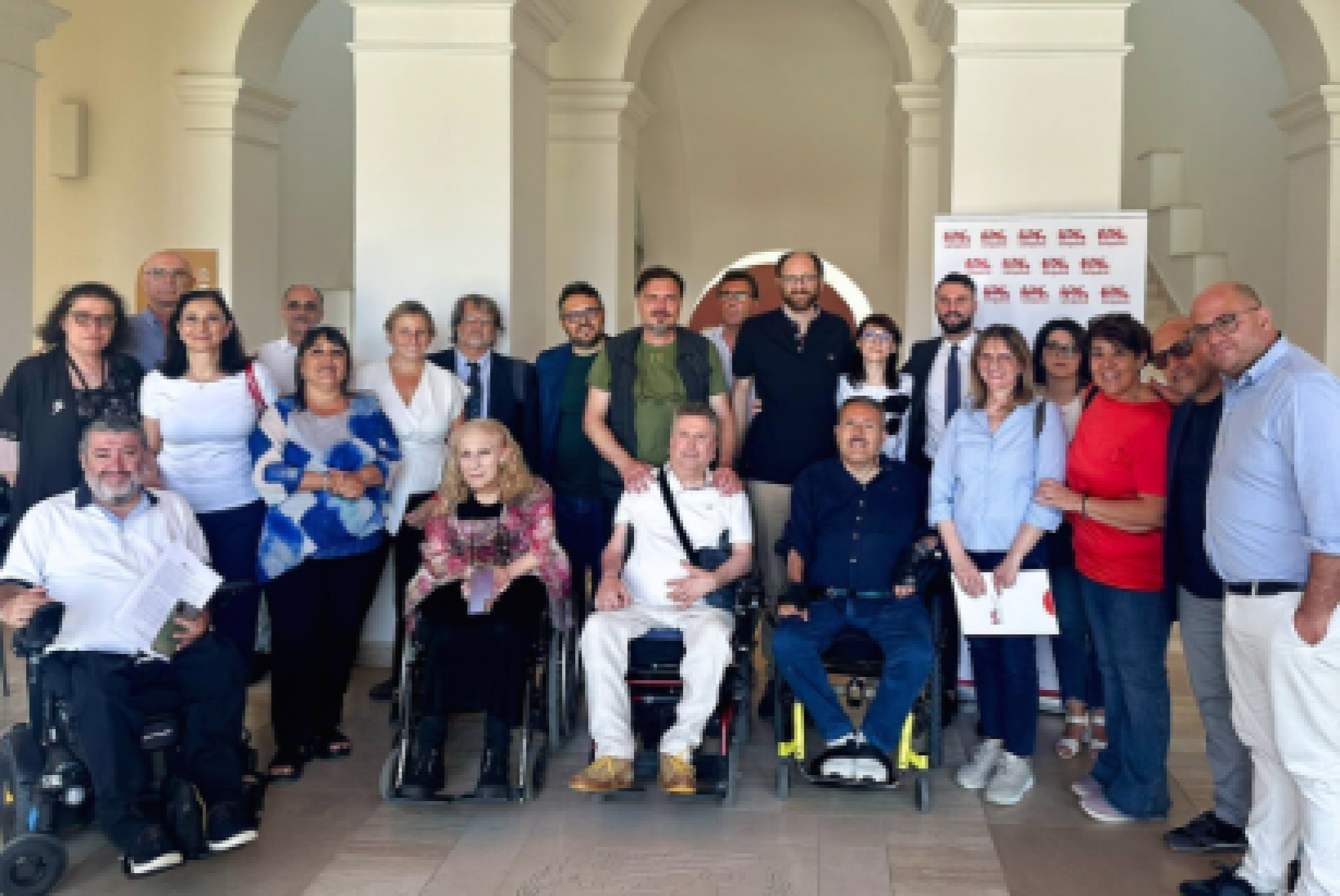 Una bella foto di gruppo per la Federazione FISH Campania