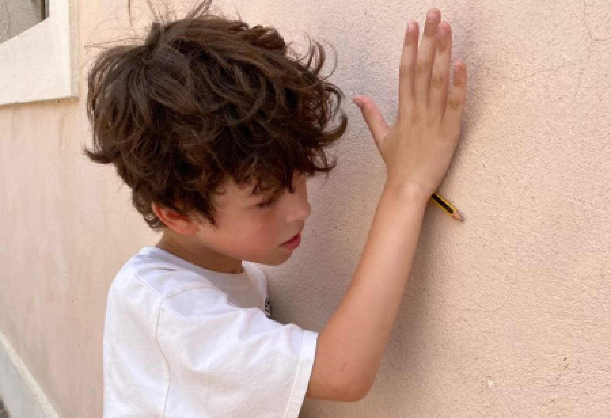 Leone, il bimbo con disturbo dello spettro autistico dalla cui storia è nata la Fondazione Mente