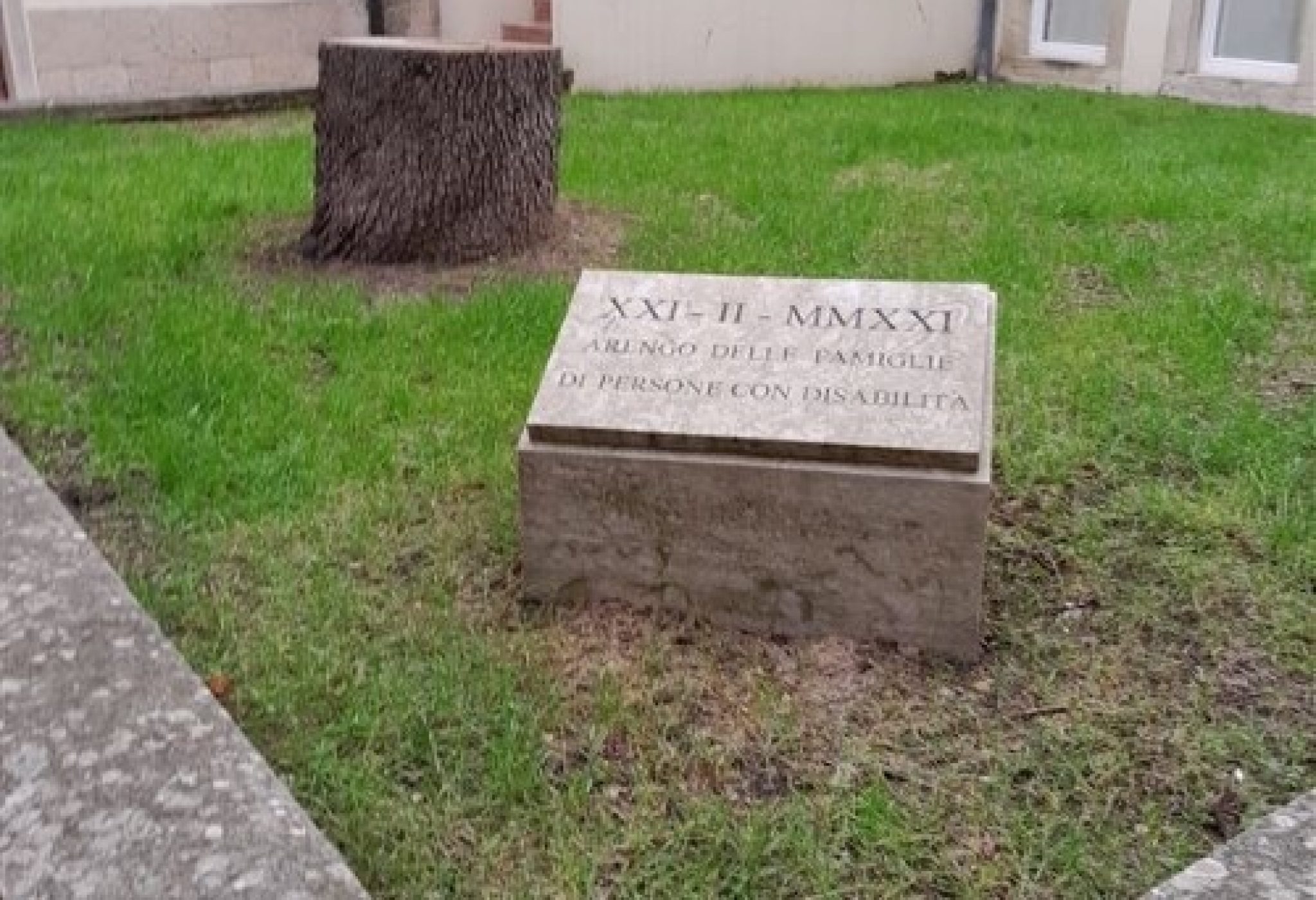 San Marino: salvare dall’abbandono quella stele che parla di diritti delle persone con disabilità