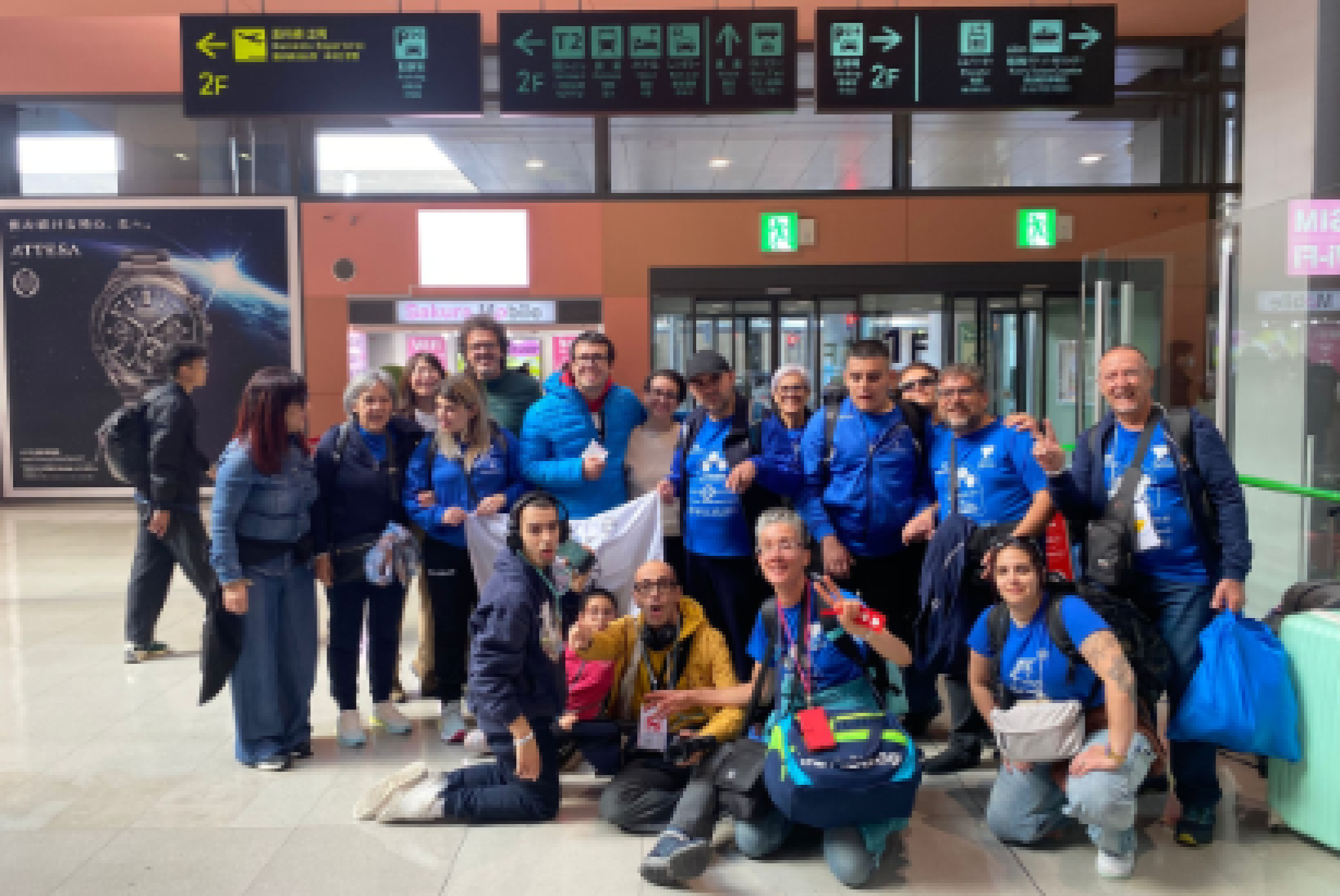 Il gruppo di "In Cammino con l'Autismo" all'Aeroporto di Osaka in Giappone