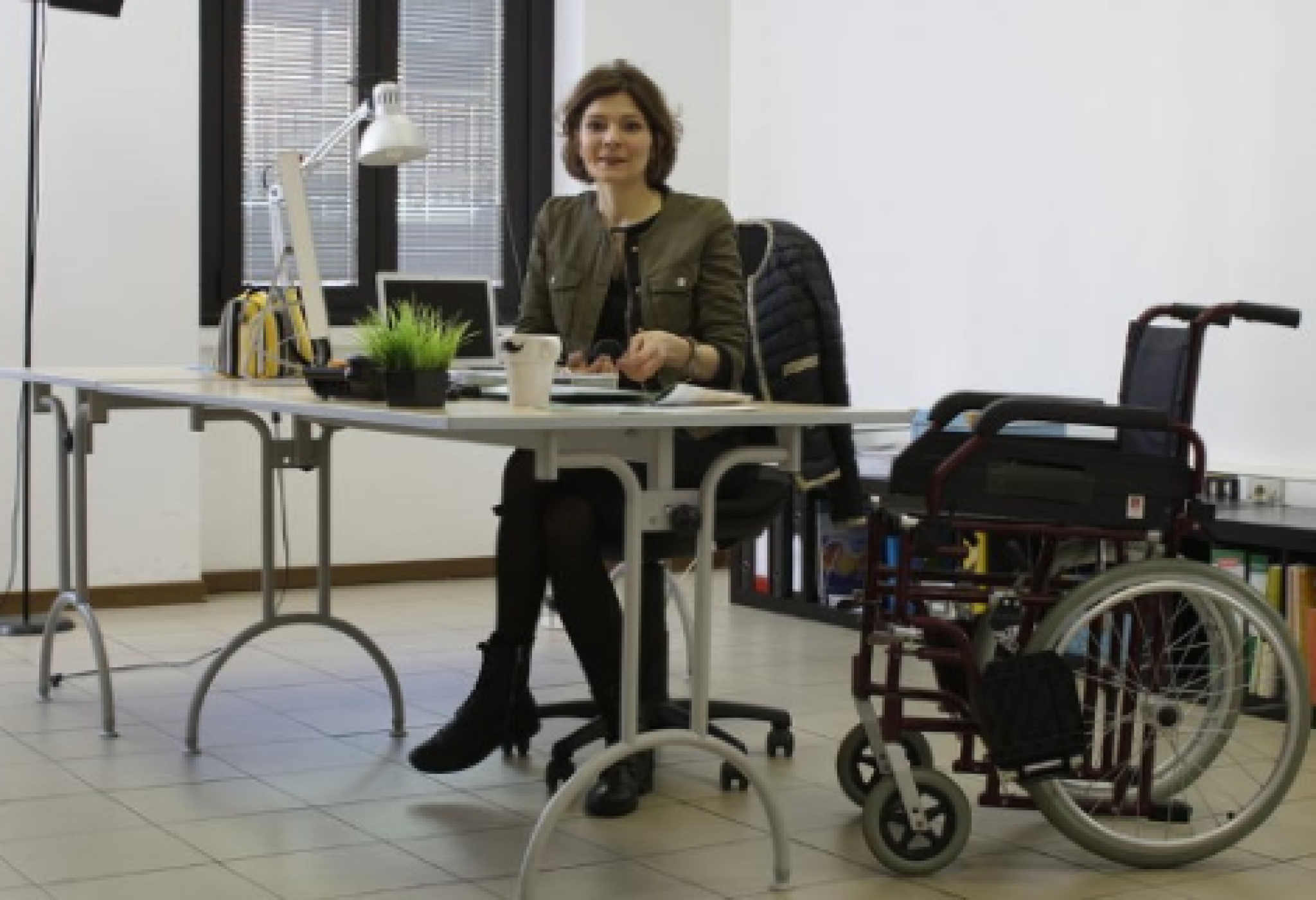 Una lavoratrice con sclerosi multipla