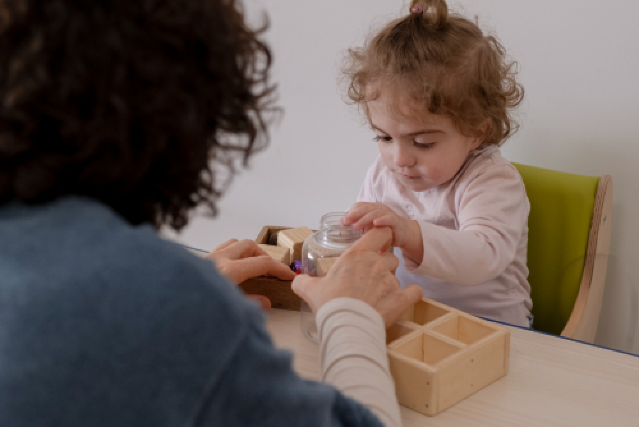 Una bimba seguita dalla Lega del Filo d'Oro