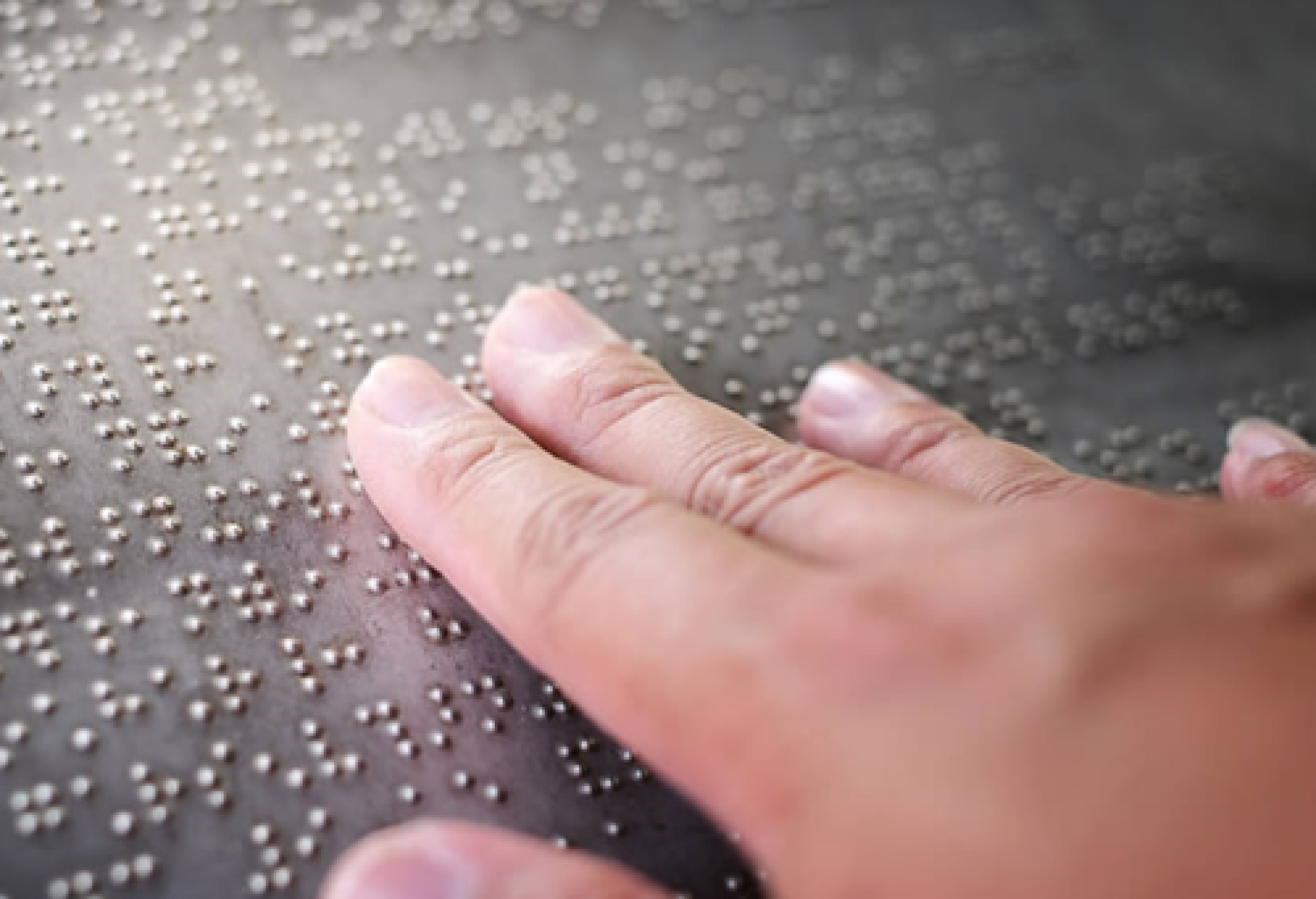 Sante Lambertini fu tra l'altro strenuo difensore dell'attualità del sistema Braille di letto-scrittura