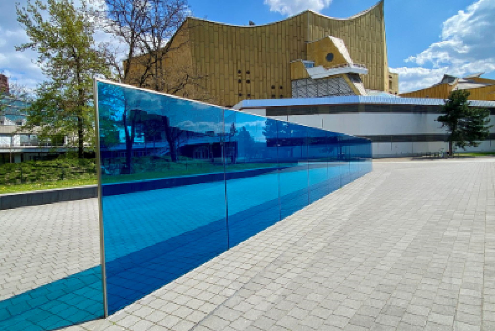 Il memoriale commemorativo dedicato a Berlino alle vittime con disabilità del programma "Aktion T4". La sua collocazione è all'altezza della Tiergartenstrasse n. 4, dov'era sito l'edificio in cui venne pianificato il programma di sterminio. "T4" deriva appunto da "Tiergartenstrasse n. 4"