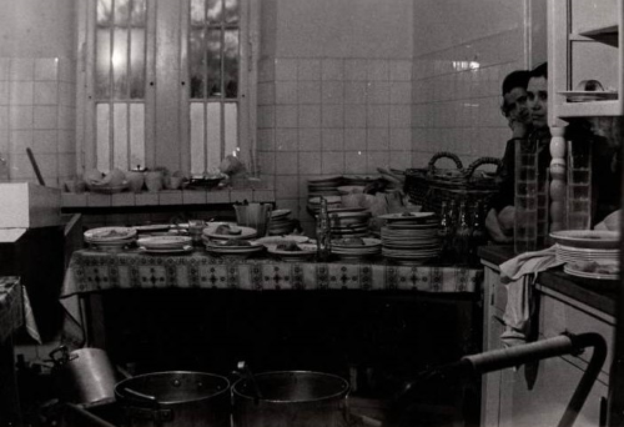 Ospedale Psichiatrico Provinciale di Trieste, padiglione Q (già “Reparto Agitate”), 1972: sciopero per il riconoscimento del proprio lavoro (foto di Pier Luigi Cerato; fonte: archivio privato di Assunta Signorelli)