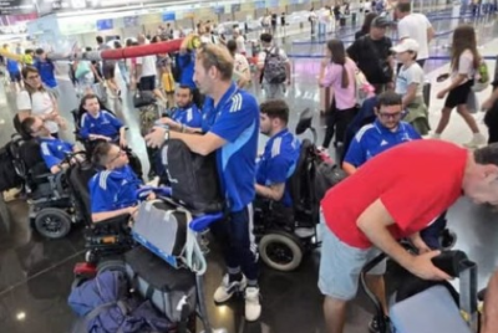 La delegazione della Nazionale di powerchair football bloccata all’Aeroporto di Roma Fiumicino