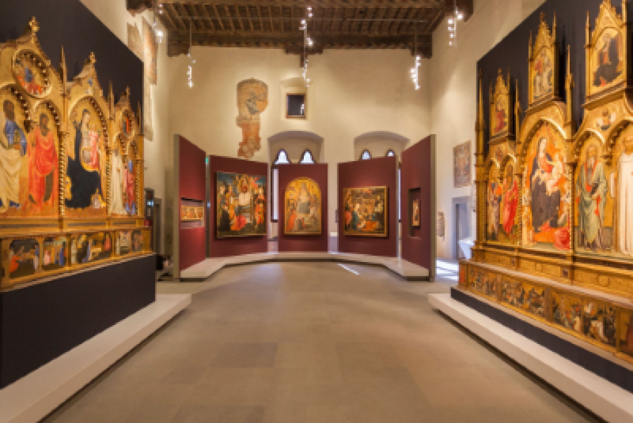 «L’accessibilità - scrive Elisabetta Piselli - funziona davvero quando è pensata come parte di un sistema integrato, come accade, ad esempio, al Museo di Palazzo Pretorio a Prato, di cui questa è una delle sale principali»