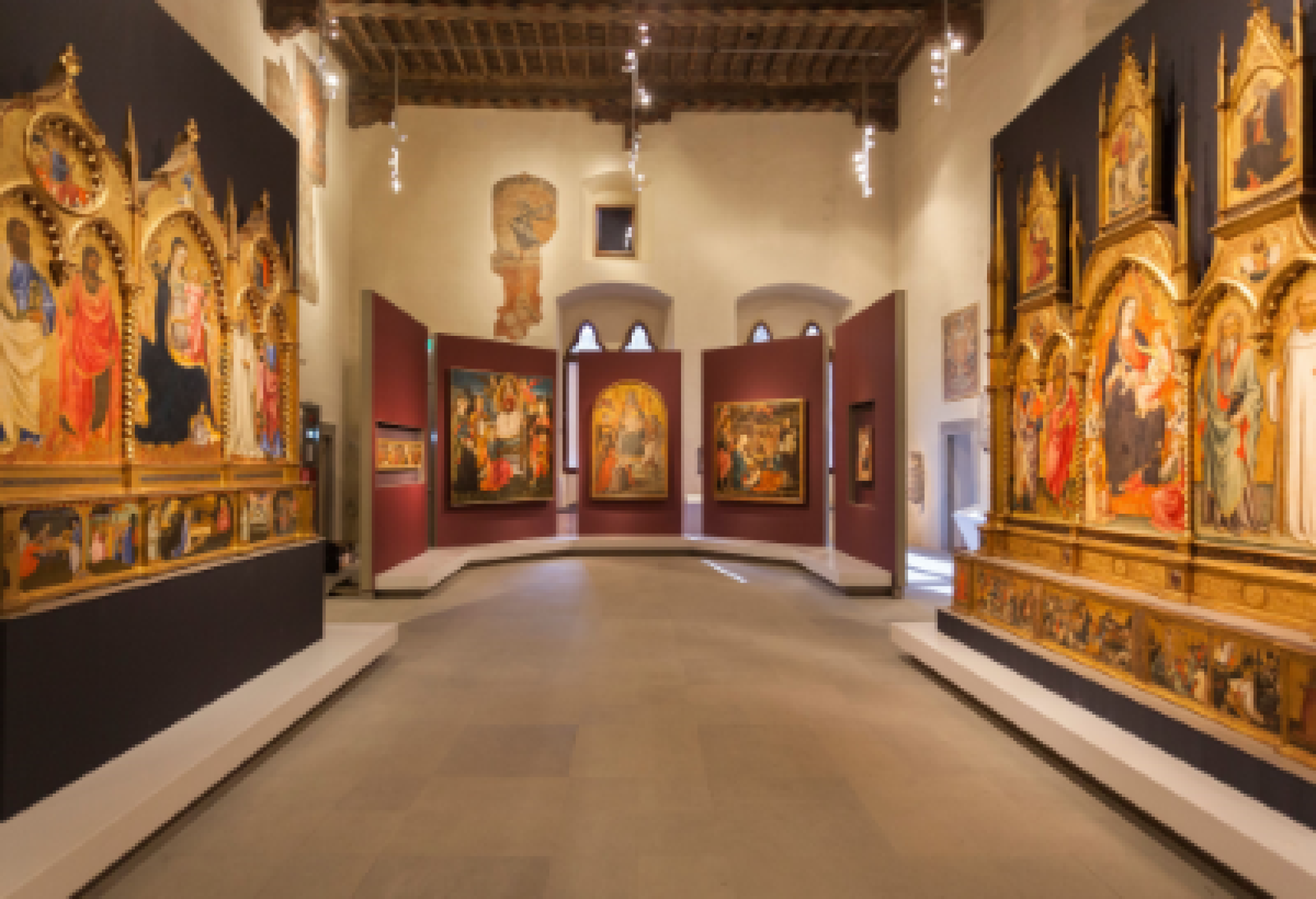 «L’accessibilità - scrive Elisabetta Piselli - funziona davvero quando è pensata come parte di un sistema integrato, come accade, ad esempio, al Museo di Palazzo Pretorio a Prato, di cui questa è una delle sale principali»
