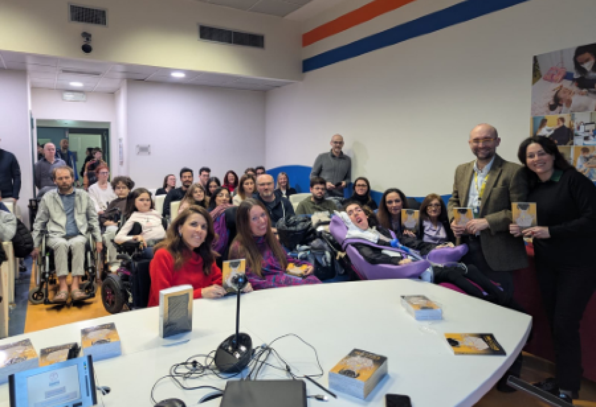 Un'immagine della presentazione di "Famiglie SMA in cerca di EMOZIONI", presso il Centro NeMo di Milano
