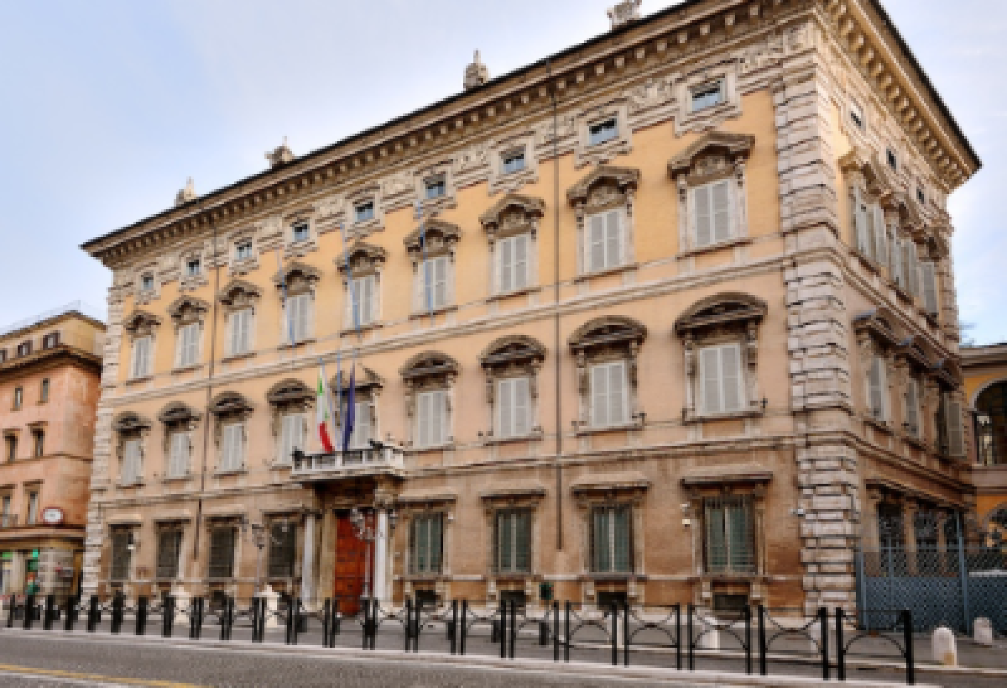Il Senato attende dal 10 giugno dello scorso anno di poter riprendere la discussione sul Disegno di Legge 898 ("Disposizioni per la tutela delle persone affette da epilessia"), ma ora sembra che l'iter stia per sbloccarsi