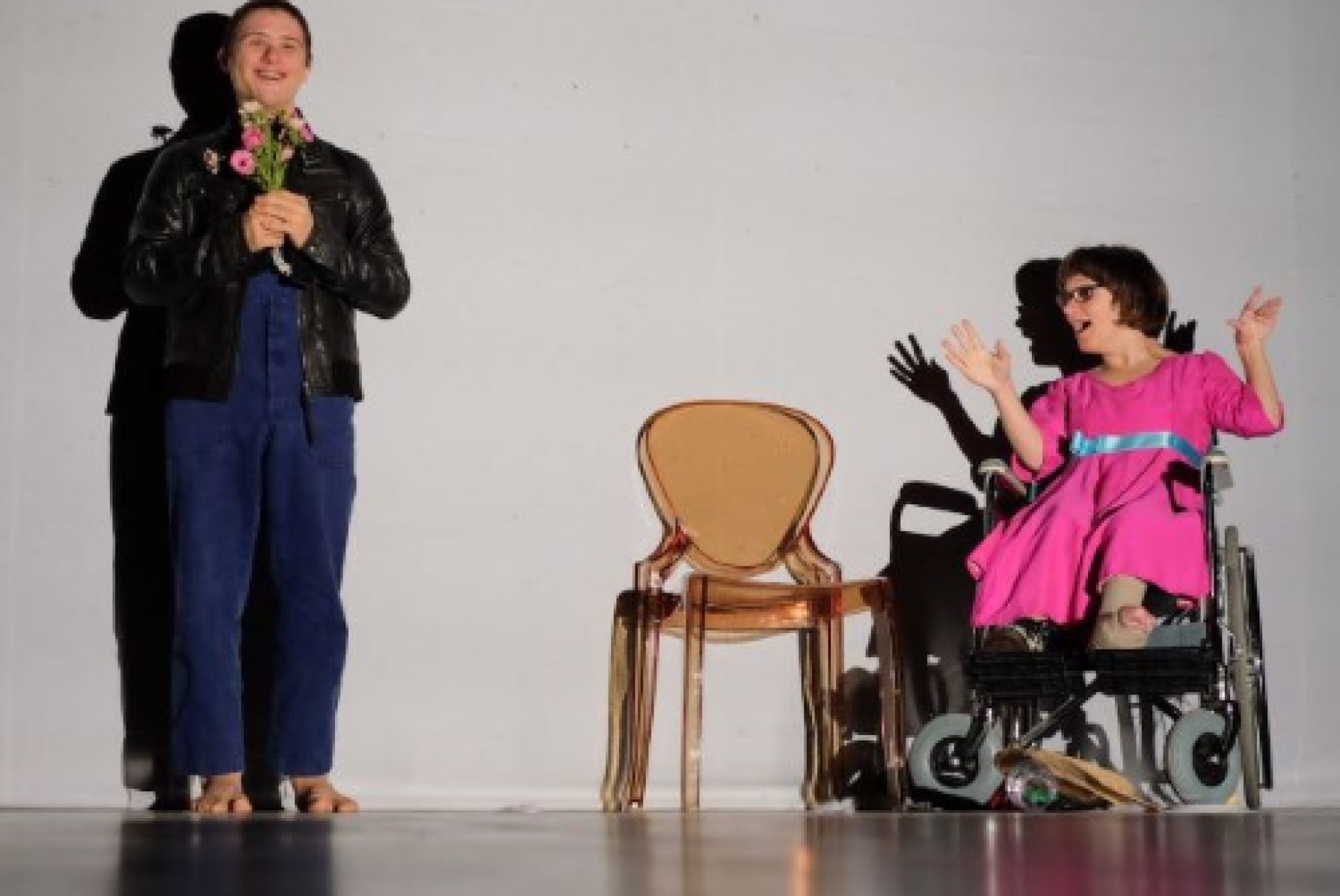 Una scena di "Superabile", rappresentazione portata in scena ormai da alcuni anni dal Teatro la Ribalta-Kunst der Vielfalt di Bolzano