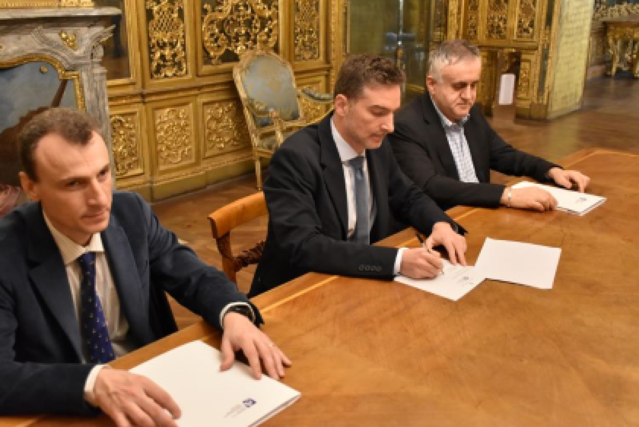 Da sinistra: Franco Lepore, presidente dell'UICI Piemonte, Filippo Masino, direttore delle Residenze Reali Sabaude-Musei Nazionali Piemonte e Giovanni Laiolo, presidente dell’UICI di Torino